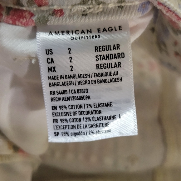 American Eagle Floral Denim Stretch Jeans size 2. - Picture 11 of 13